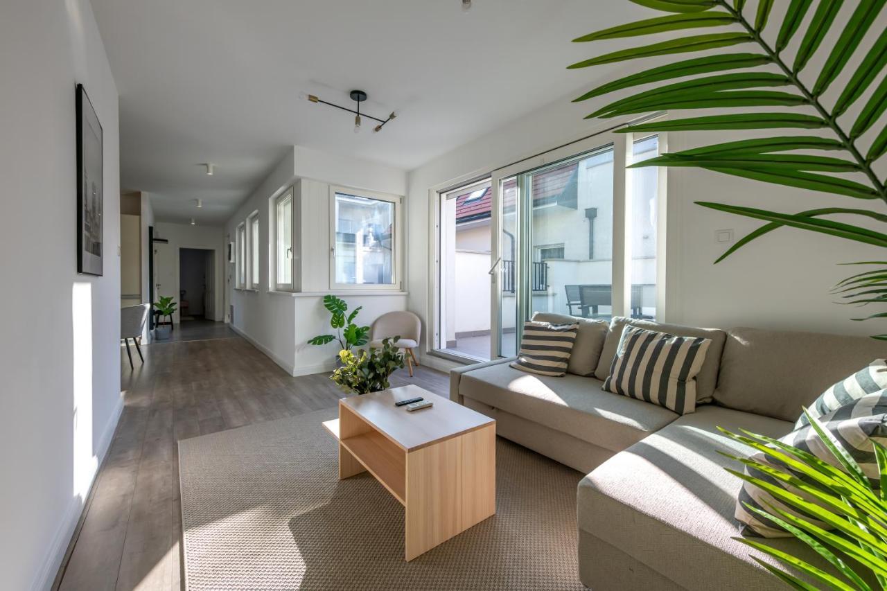 Lovag 12 Terrace Designer Home ブダペスト エクステリア 写真